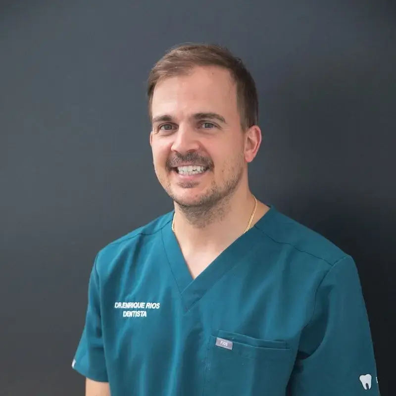 Dr. Enrique Rios